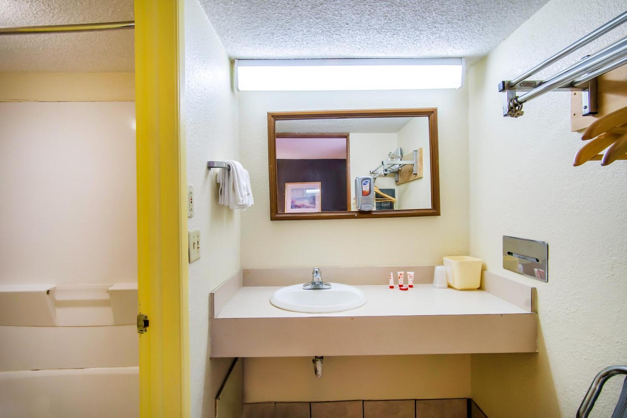 Hotel Oyo West 4th Ave 3*